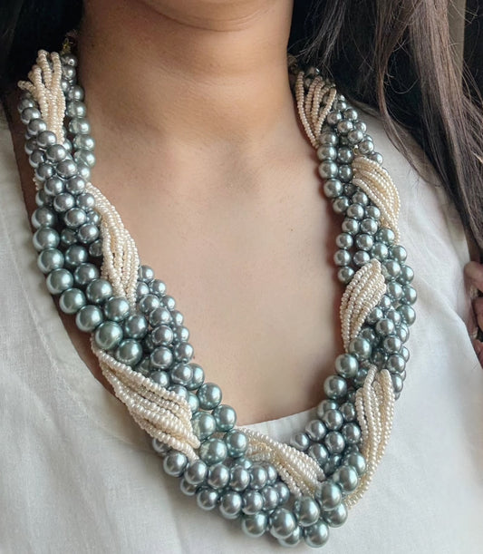PEARL BRAIDED NECKLACE